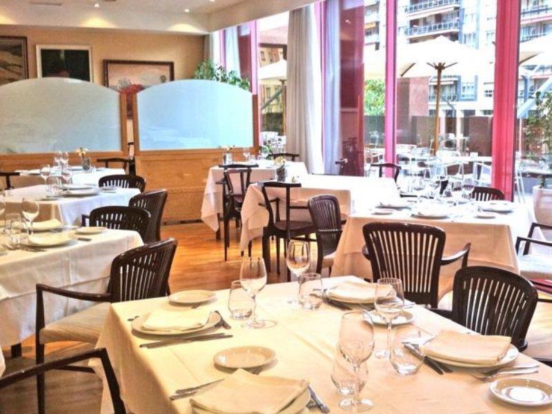 Mercure Carlton Rioja Hotel 4*