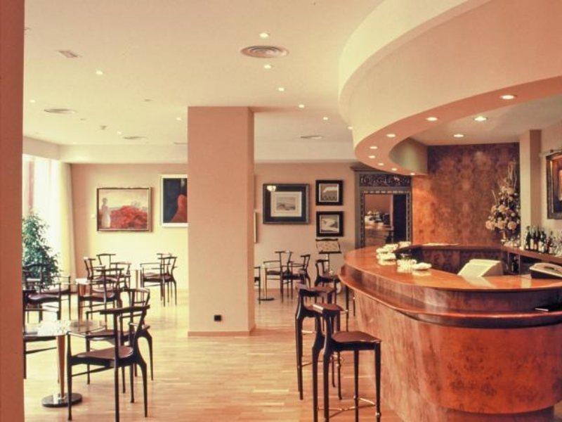 Mercure Carlton Rioja Hotel